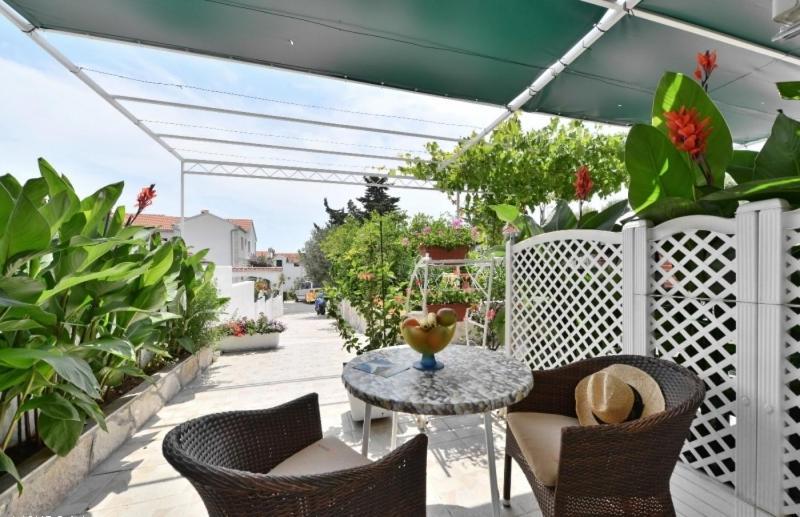 Studio Apartments 4 Two بول المظهر الخارجي الصورة