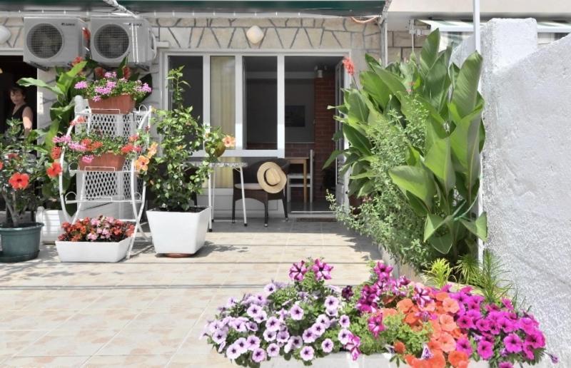 Studio Apartments 4 Two بول المظهر الخارجي الصورة